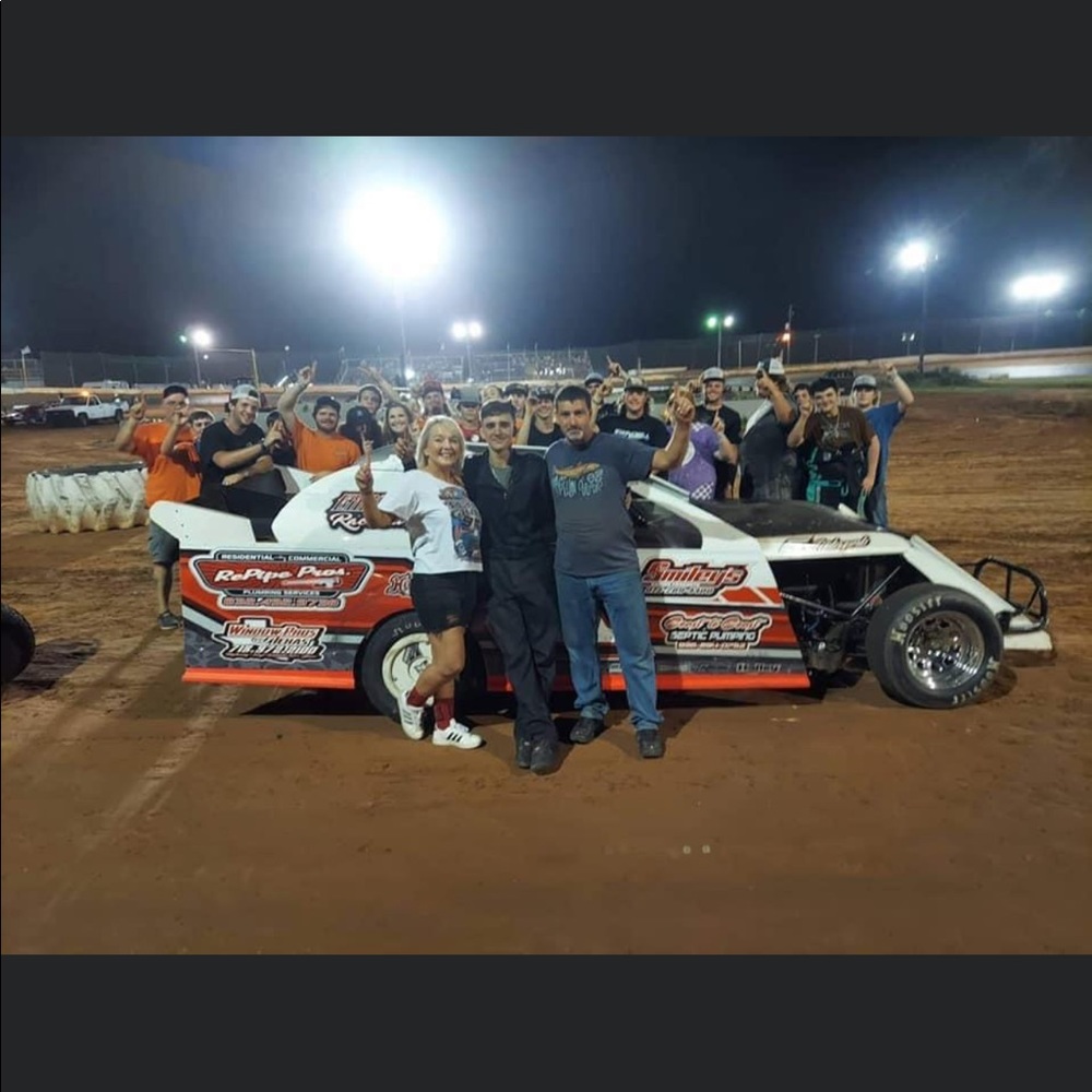 Meet your Posher, Andrea